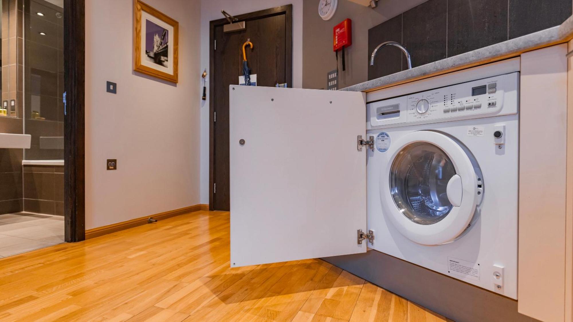 Cannon Street Serviced Apartments By Lovelystay London Exteriör bild